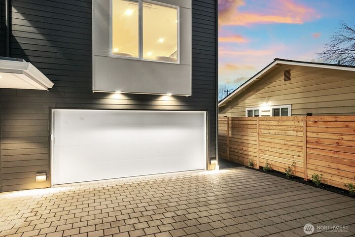 Property Photo:  3218  47th Avenue SW  WA 98116 