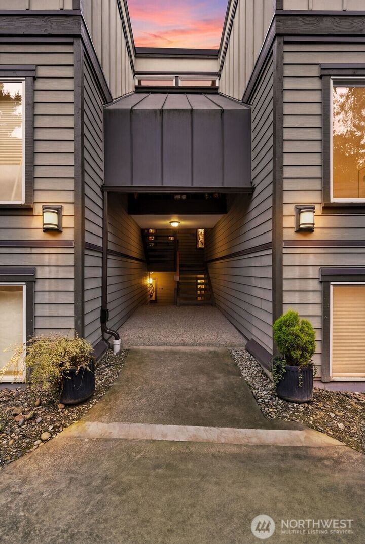 Property Photo:  17464 NE 38th Street B202  WA 98052 