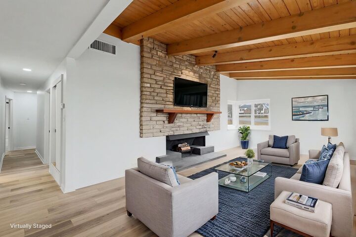 Property Photo: 12 E Sequoia Dr KS 67206