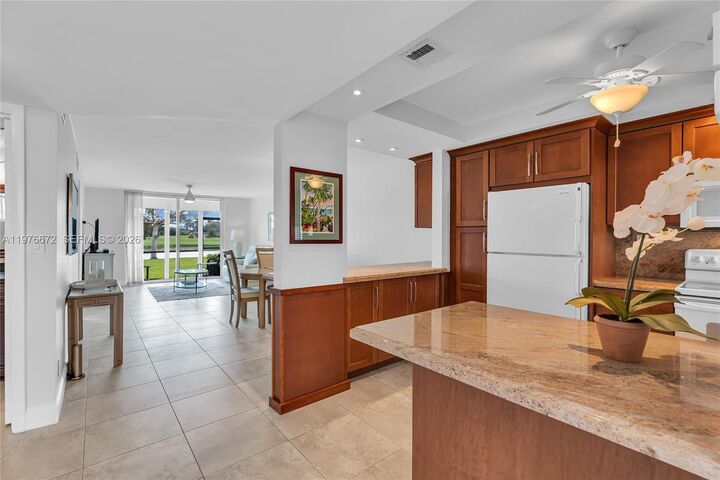 Property Photo:  9320 S Hollybrook Lake Dr 108  FL 33025 