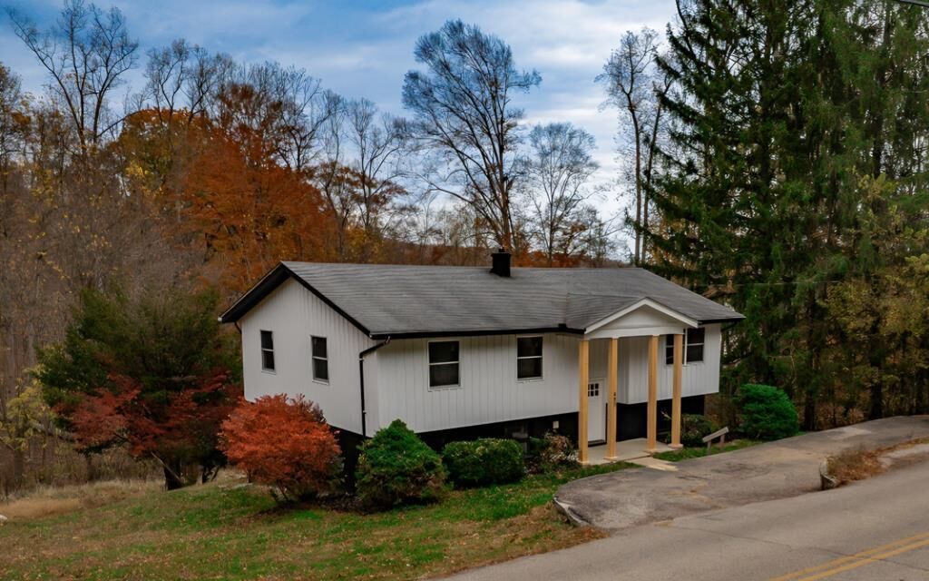 Property Photo:  403 Virginia Lane  OH 45690 