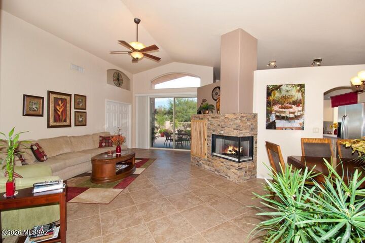 Property Photo:  11122 N Desert Flower Drive  AZ 85737 