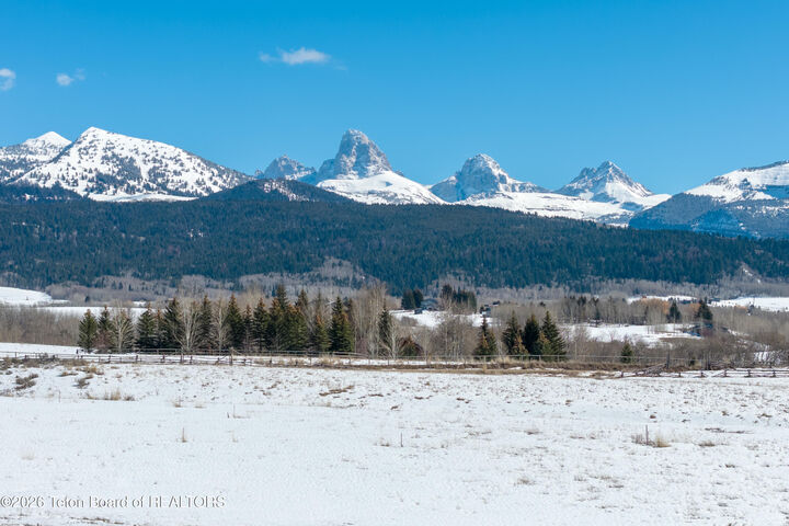 Property Photo:  1970 Snow Crest Ranch Drive  ID 83422 