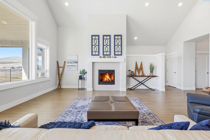 Property Photo: 2243 Legacy Lane WA 99352