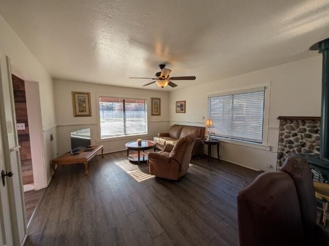 Property Photo:  1426 Lincoln Street  CA 96080 