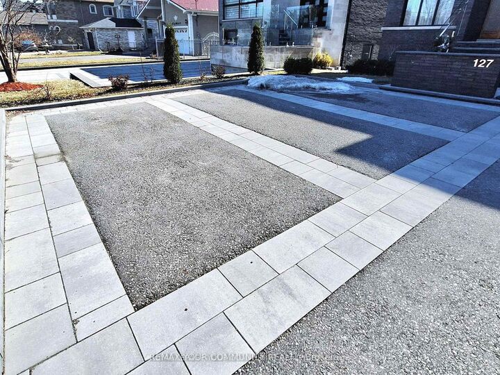 Property Photo: 127 Elgin Mills Road W ON L4C 4M1