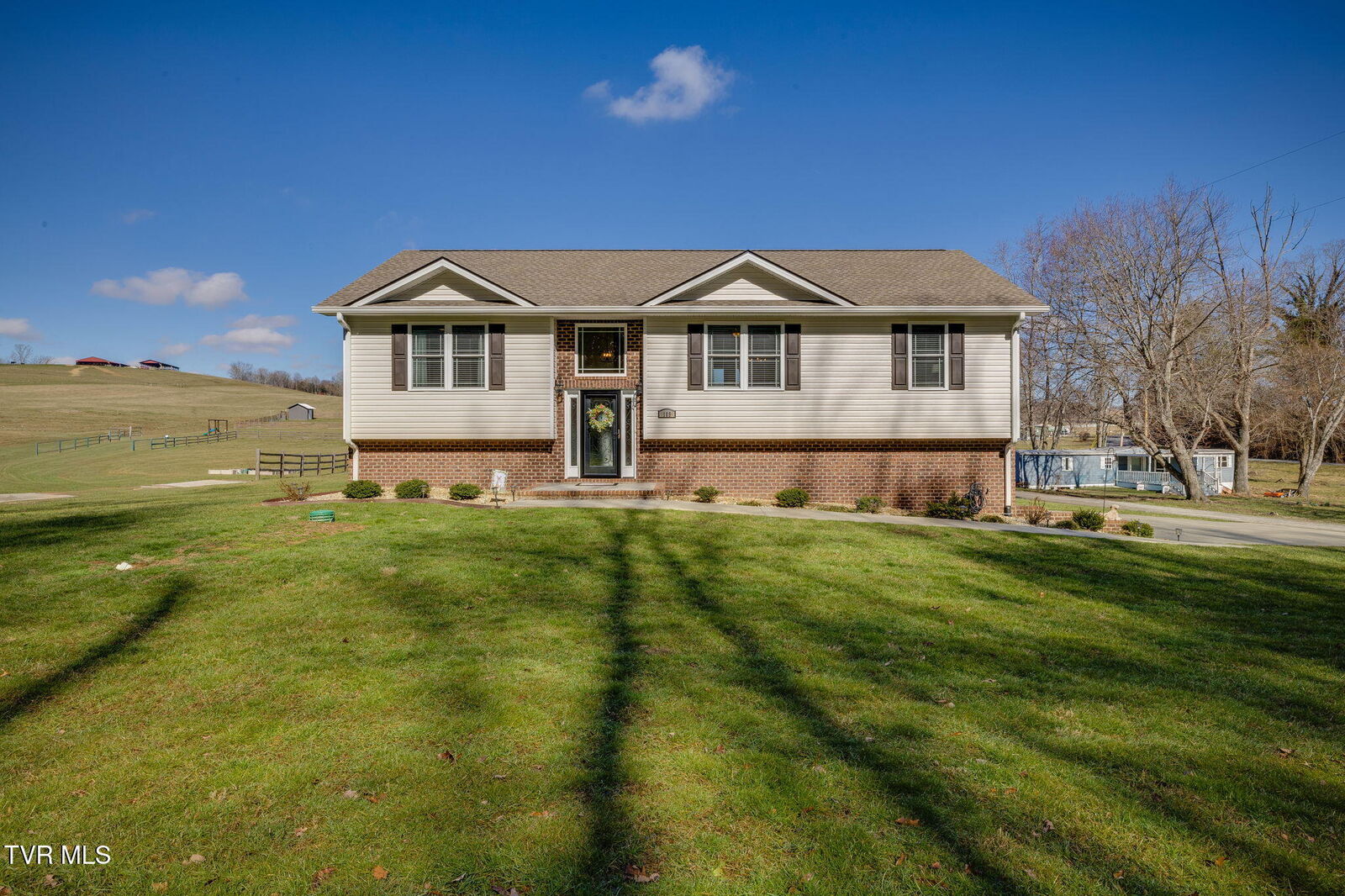 Property Photo:  105 Rogers Drive  TN 37690 