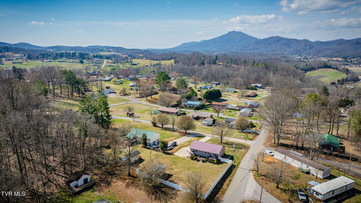 Property Photo:  145 Morgan Lane  TN 37656 