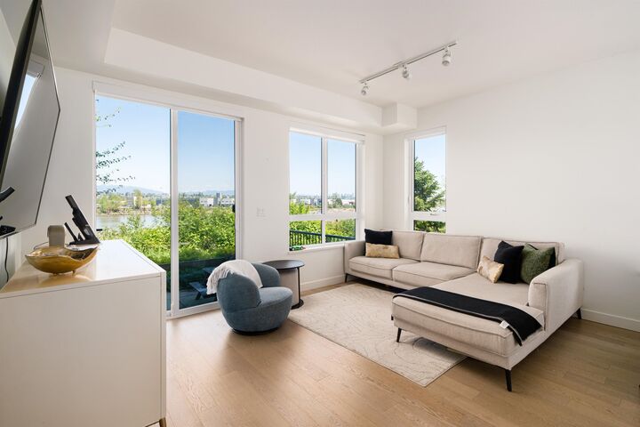 Property Photo:  10199 River Drive 70  BC V6X 1Z2 