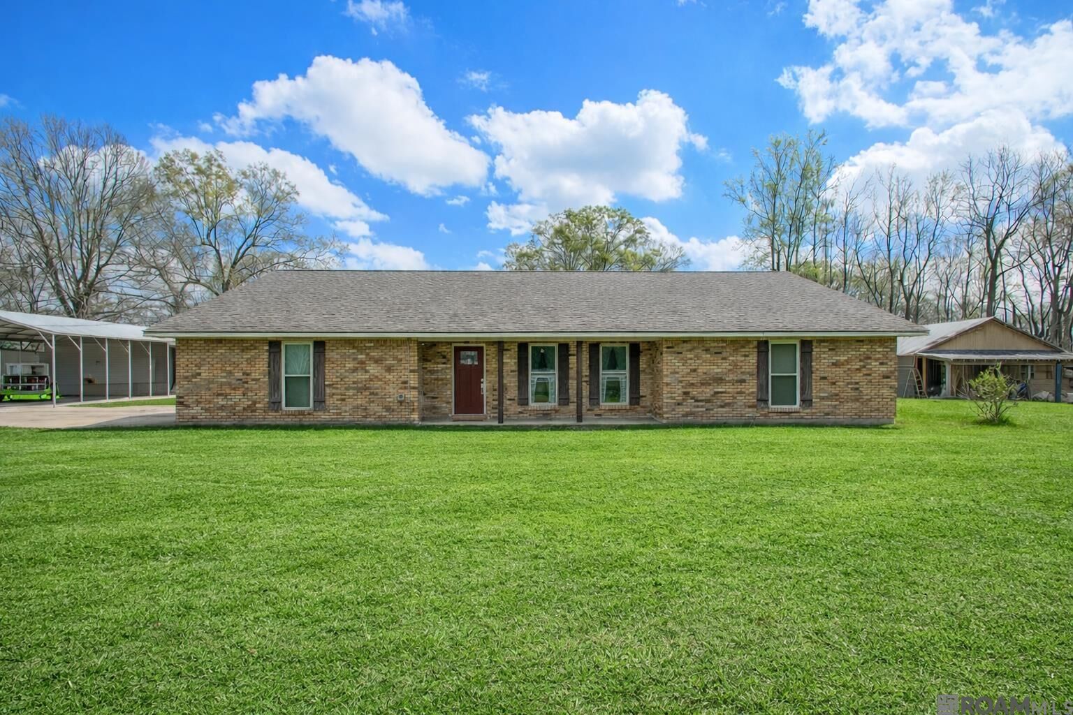 Property Photo:  20354 Plank Rd  LA 70791 