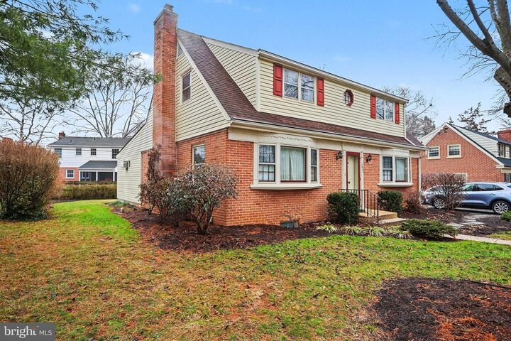 Property Photo:  1045 Grandview Boulevard  PA 17601 