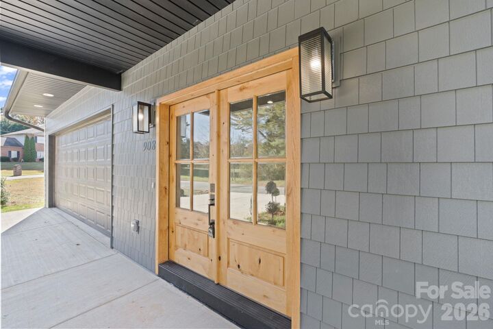 Property Photo:  908 30th Avenue Drive NW  NC 28601 