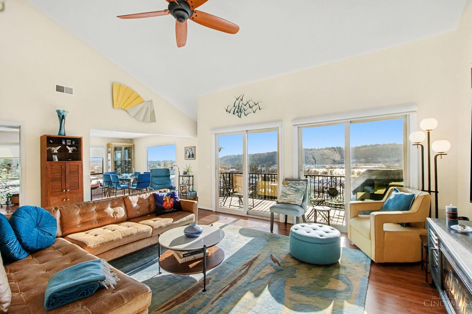 Property Photo:  3304 Columbia Parkway  OH 45226 