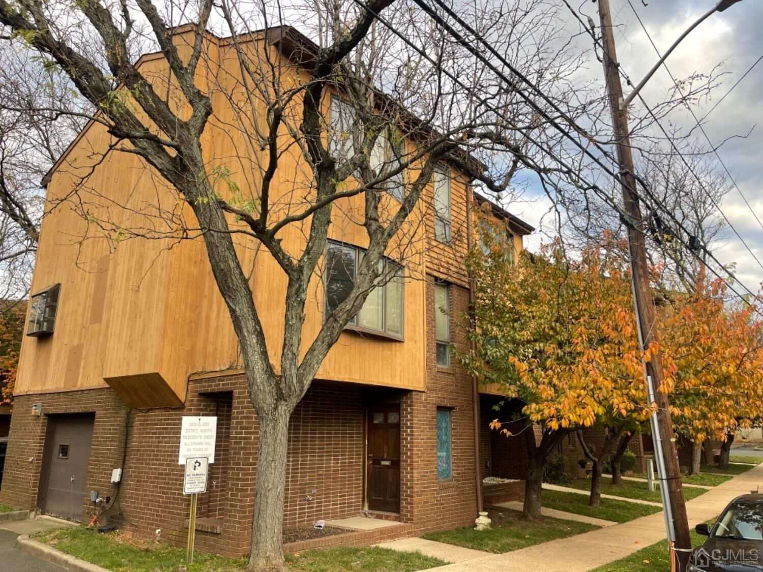 Property Photo:  81 Redmond Street  NJ 08901 