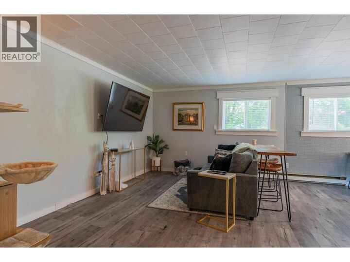 Property Photo: 2194 Sixth Avenue BC V1R 3B7