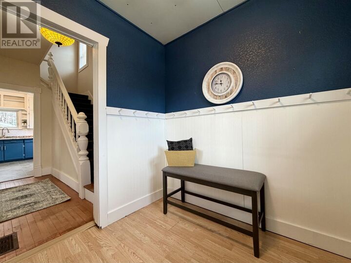 Property Photo:  705 Victoria Ave  ON P9A 2C9 