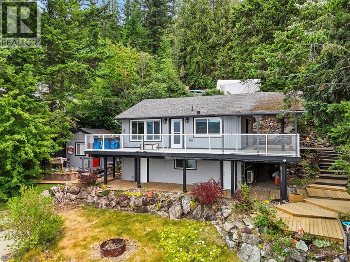 Property Photo: 2291 Chief Atahm Drive BC V0E 1M2