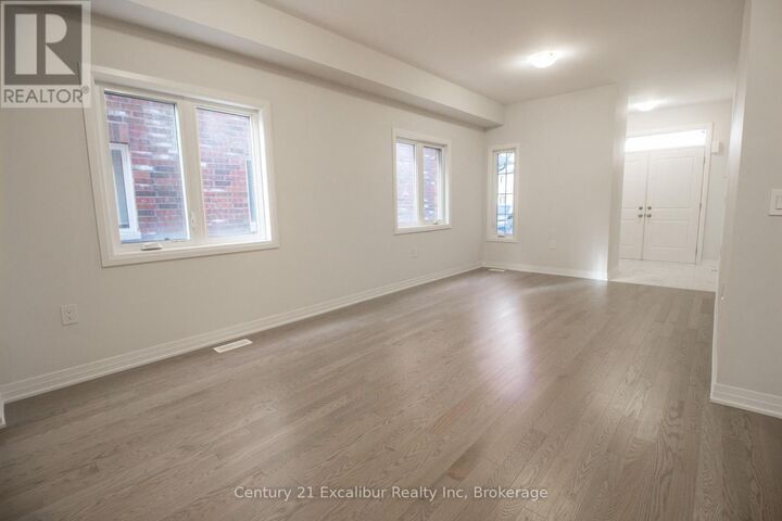 Property Photo:  225 Dingman Street  ON N0G 1A0 