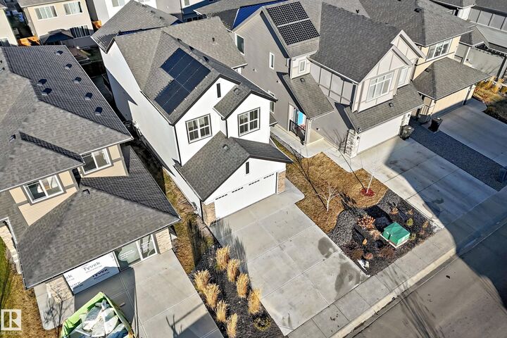 Property Photo: 4454 Kinsella Green SW AB T6W 5G2