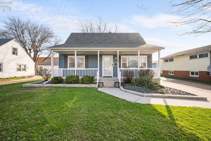 Property Photo:  713 Clinton Street  OH 43452 