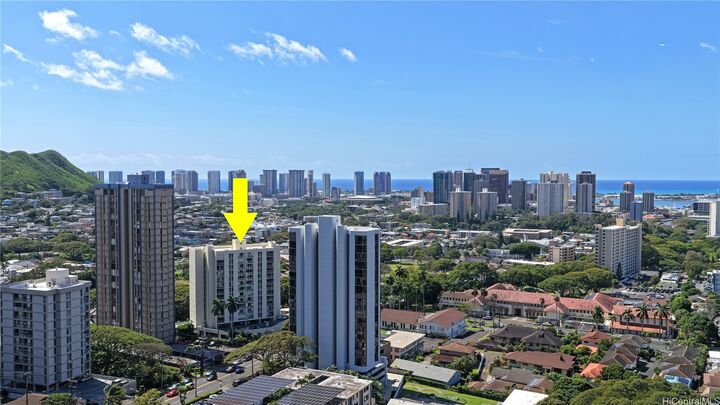 Property Photo:  2029 Nuuanu Avenue 1003  HI 96817 