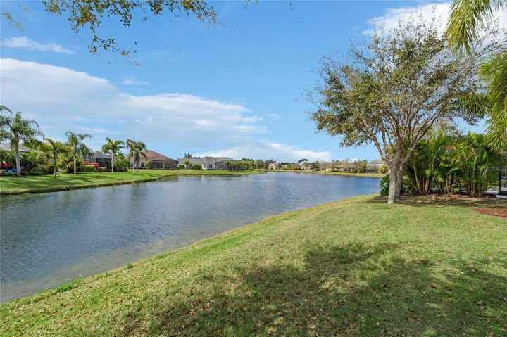 Property Photo:  12187 Longview Lake Circle  FL 34211 