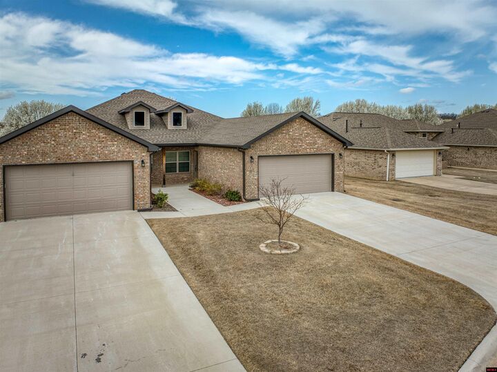 Property Photo:  212 Turnberry Court  AR 72653 