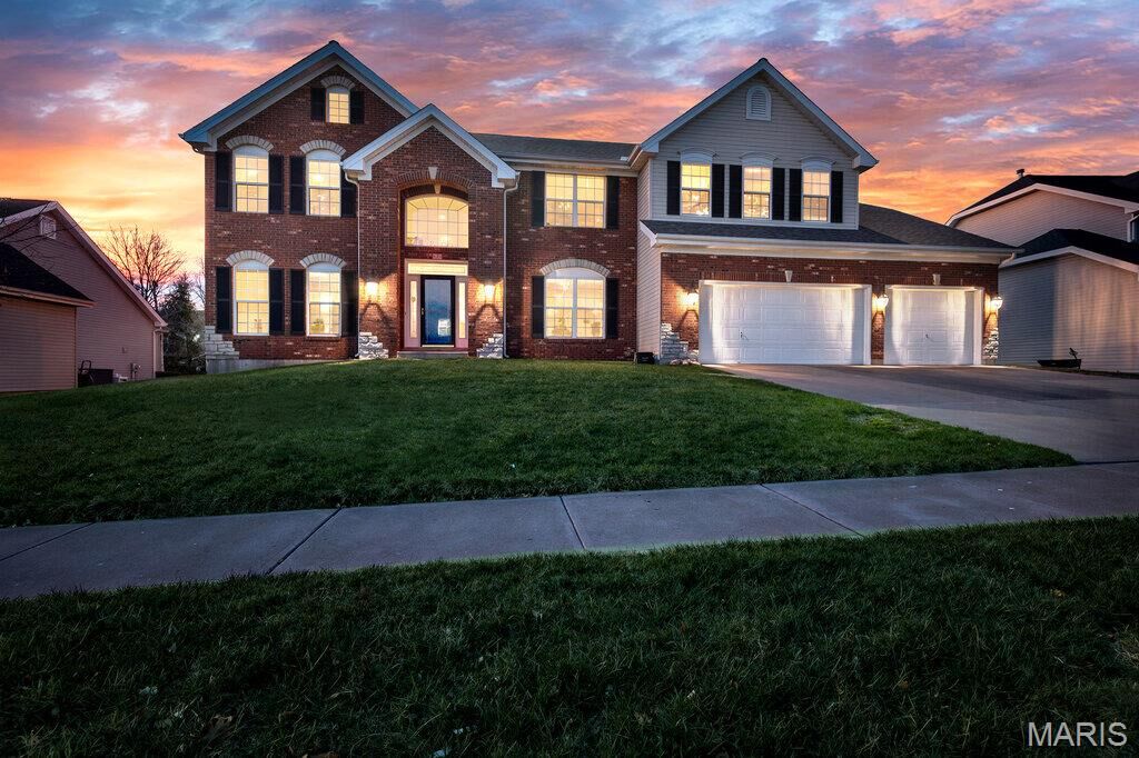 Property Photo:  622 Knollshire Way  MO 63368 