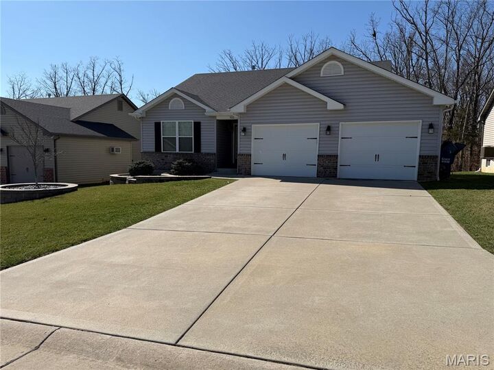 Property Photo:  500 Indian Lake Drive  MO 63390 