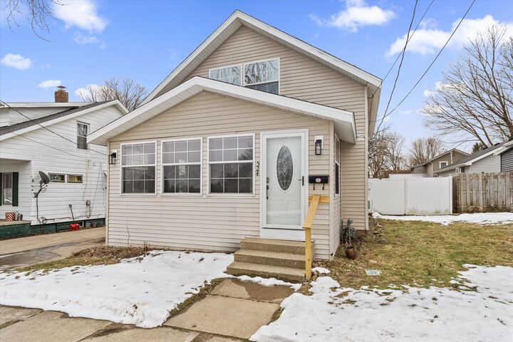 Property Photo:  524 Clay Street  MI 49120 