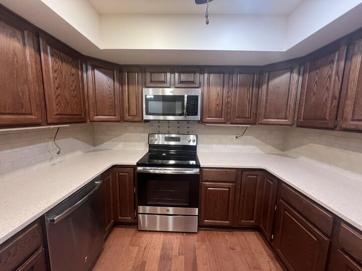 Property Photo:  2253 Edington Drive SE  MI 49508 