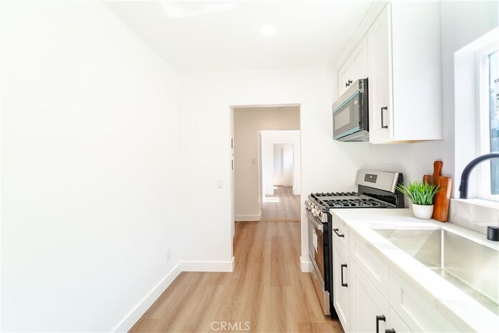 Property Photo: 13300 S Largo CA 90222