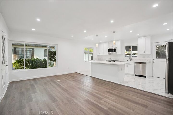 Property Photo:  1464 N Allen Avenue  CA 91104 