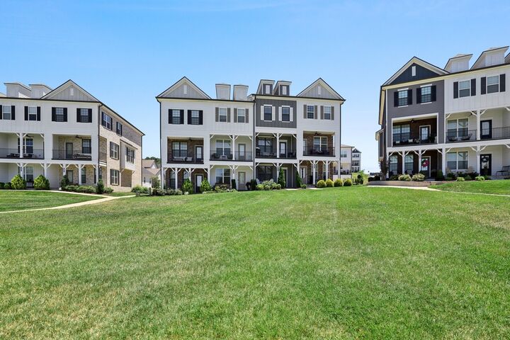 Property Photo:  616 Thetford Aly  TN 37027 