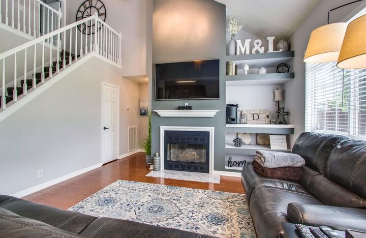 Property Photo:  720 Sweetwater Cir  TN 37138 