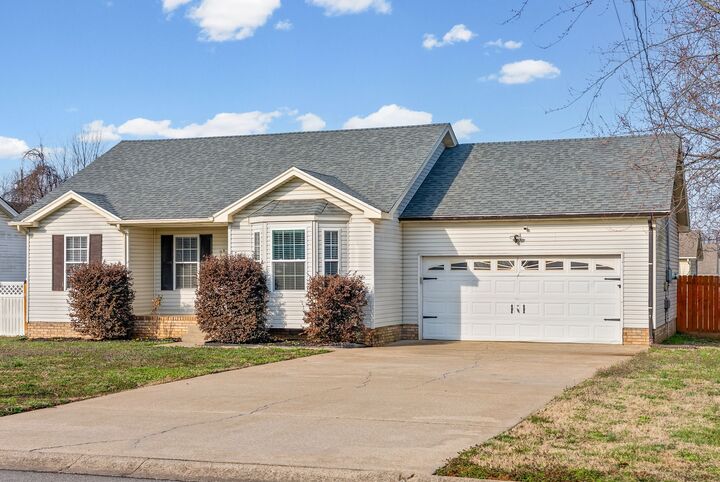 Property Photo:  3452 Sandpiper Dr  TN 37042 