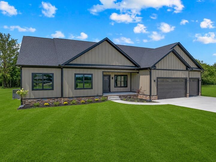 Property Photo:  112 Pine Bluff Ct  TN 37398 