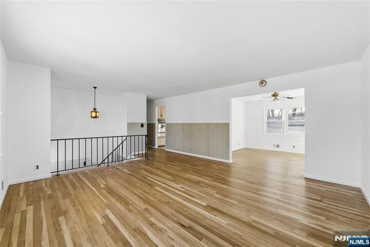 Property Photo:  6 Brookside Avenue  NJ 07840 