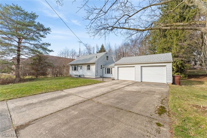 Property Photo:  3411 Sweitzer Street NW  OH 44685 