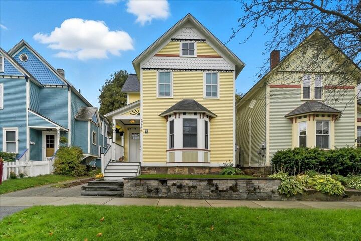 Property Photo:  241 Loomis Street  VT 05401 