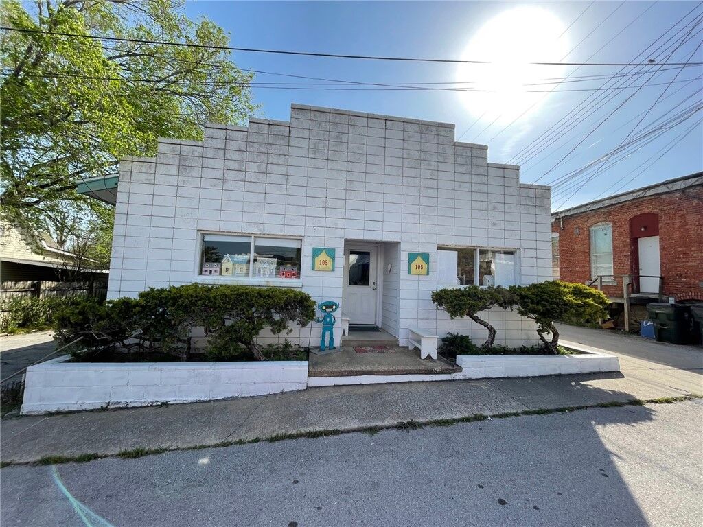 Property Photo: 105 Hubbert Street AR 72616