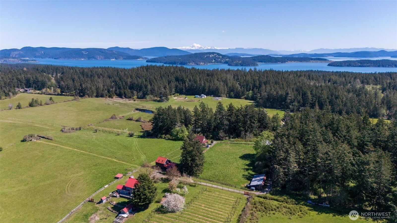 Property Photo:  472  Redtail Lane  WA 98261 