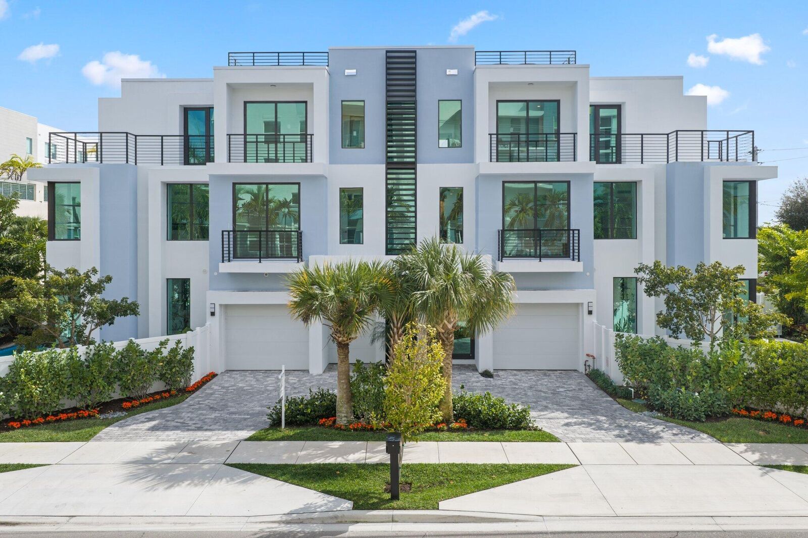 Property Photo:  408 SE 2nd Street  FL 33483 