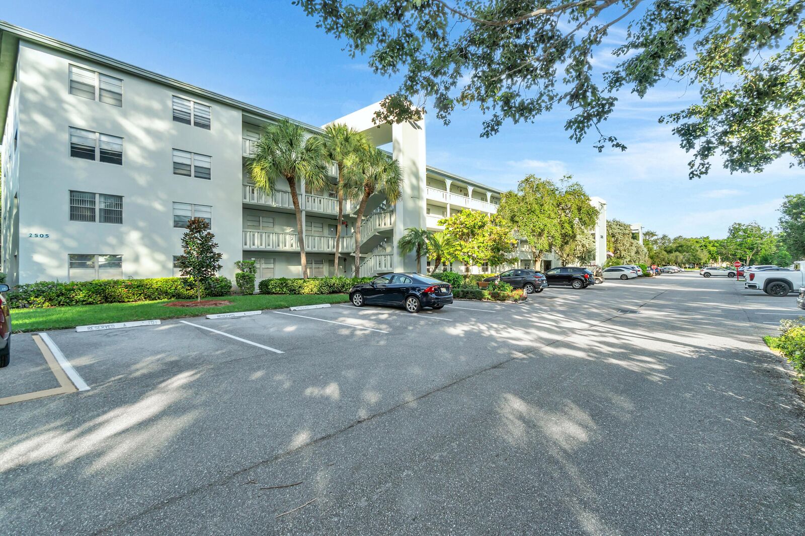 Property Photo: 2505 Antigua Terrace E3 FL 33066