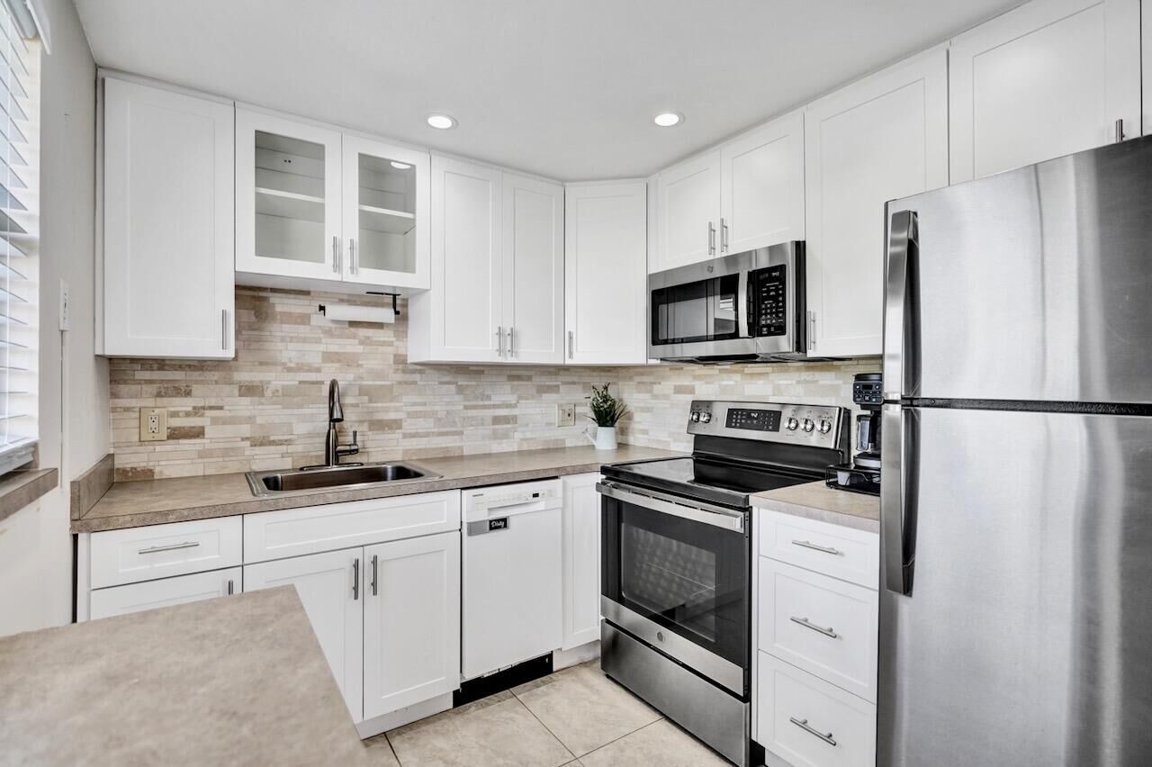 Property Photo:  505 Monaco K  FL 33446 