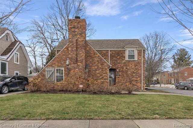 Property Photo:  900 Meridan Street  MI 48124 