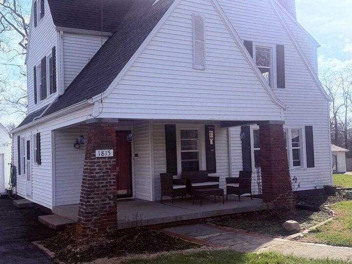 Property Photo:  1815 S E Street  IN 47374 