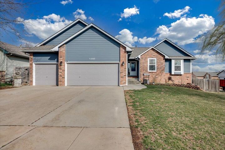 Property Photo: 5302 W 44th Ct S KS 67215