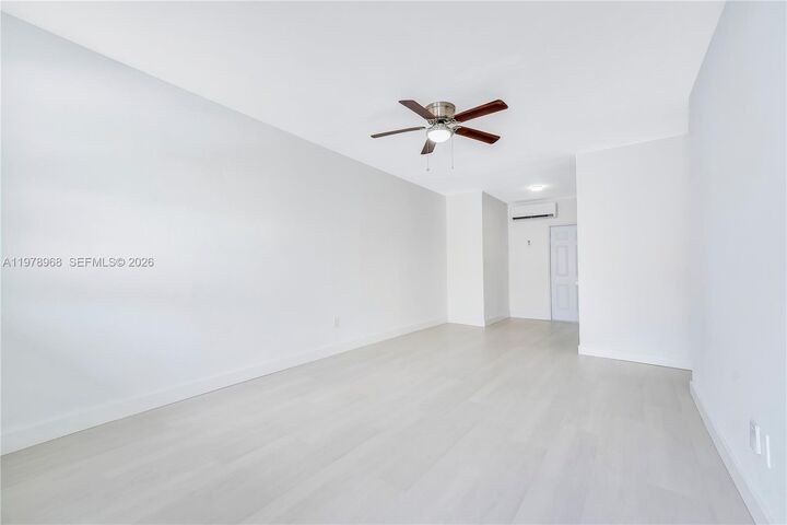 Property Photo:  15991 NE 18th Pl 3  FL 33162 