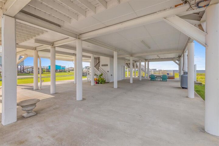 Property Photo: 3777 Lake Breeze Road LA 70605